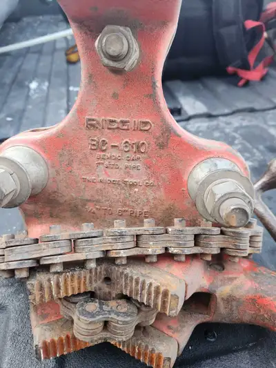 Ridgid chain vice. Asking $100
