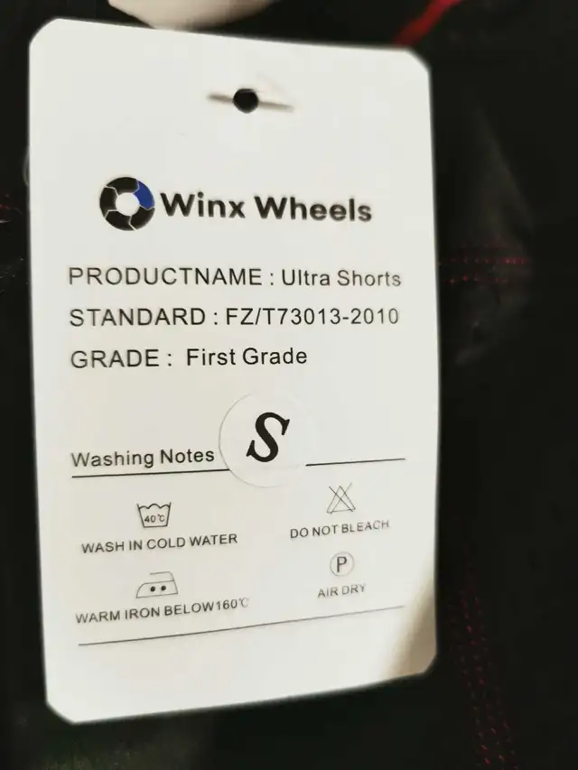 Winx Wheels Ultra Shorts - Size Small in Other in Markham / York Region - Image 3