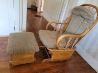 Wood rocking chair with stool