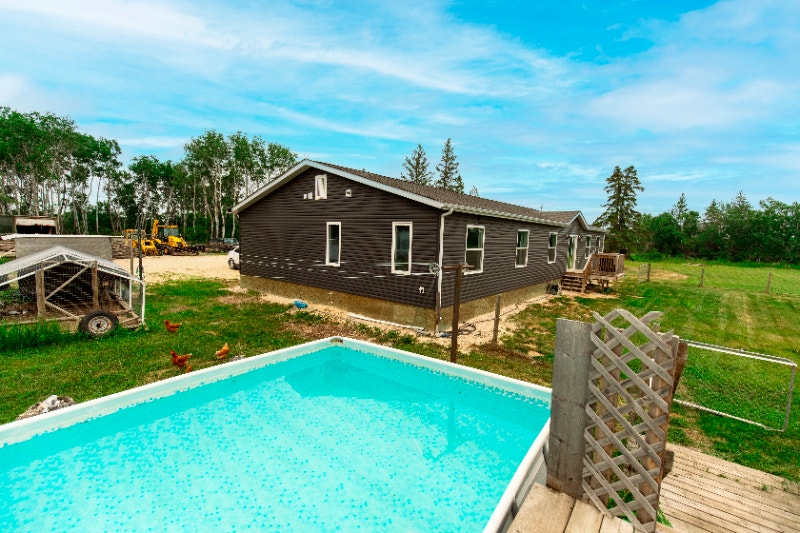 160 Acres of Country Living in the Interlake ! Houses for Sale