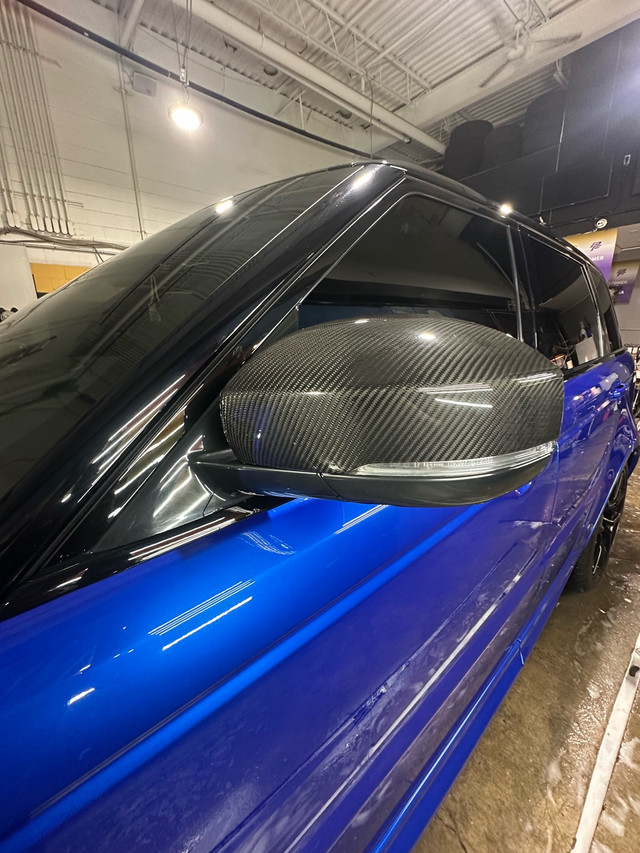 2019 Range rover SVR CARBON FIBRE- BLUE ON RED - low KM!  in Cars & Trucks in Mississauga / Peel Region - Image 4