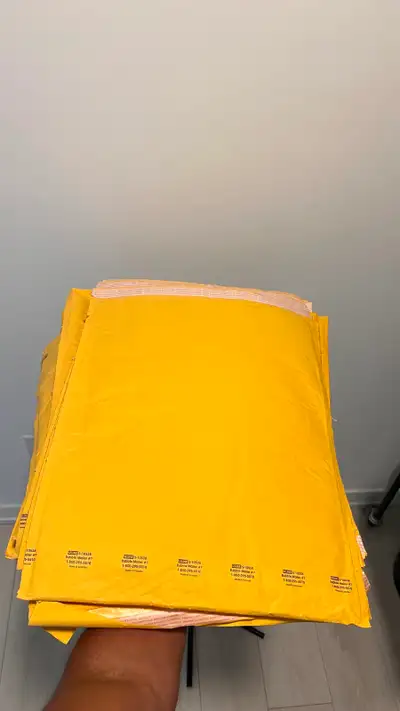 Uline Self-Seal Gold Bubble Mailers, View more