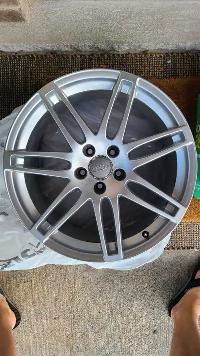 June special: $850 Enhance your B8 or B8.5 A4, get that S-Line RS4 look with these classic wheels! G...