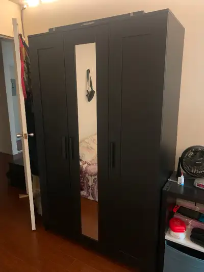 IKEA Wardrobe, it’s in really good shape bought it only a few years ago. I don’t have the instructio...