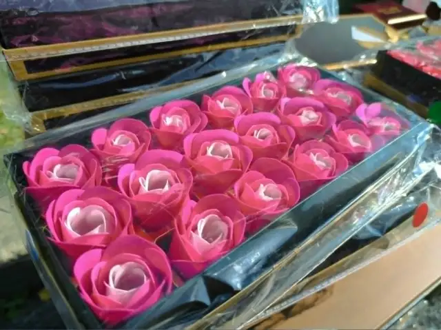 Brand New Rose Soap Flower Gift Box ✨