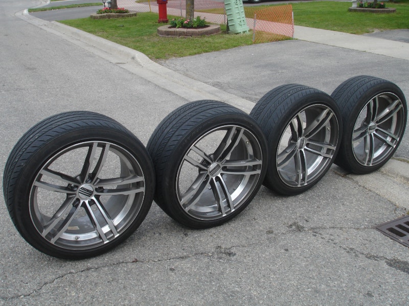 SUMMER SET OF 4 WHEELS 245/40ZR19 WITH PHAT KAT RACING RIMS! Tires