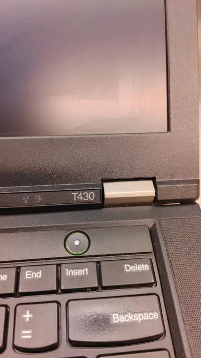 I am selling a functional Lenovo T430 laptop in used, fair condition. *I5 3320m 2.6ghz * Ram 6gb * D...