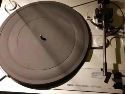 Yamaha PF-20 Turntable - Needs Stylus, View more