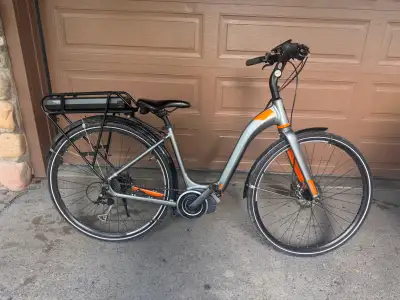 2018 Devinci E-Griffin 2 (one size fits all e-bike)$900, View more