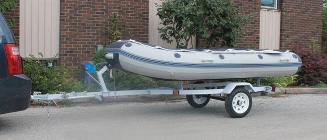 FAST FISH STANDARD BOAT TRAILER in Boat Parts, Trailers & Accessories in Windsor Region - Image 4