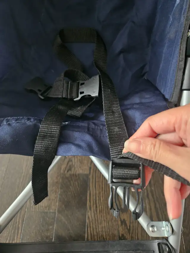 Umbrella Stroller in Strollers, Carriers & Car Seats in Markham / York Region - Image 7