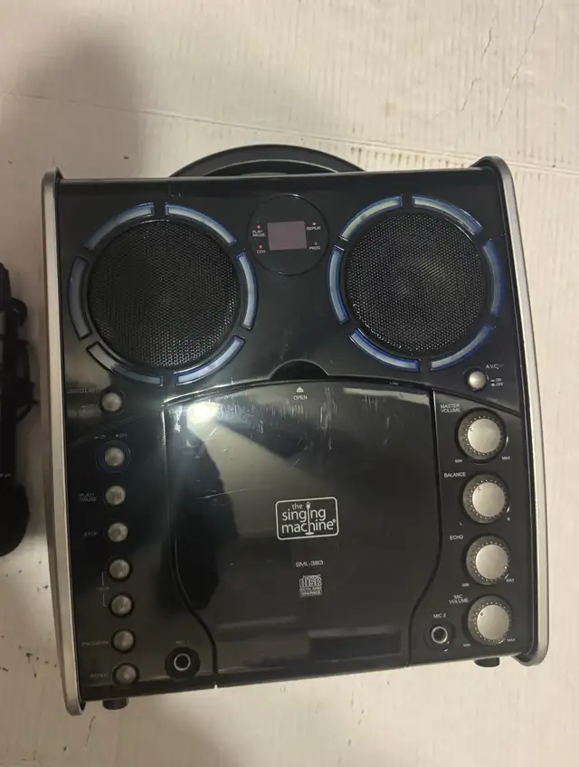 The Singing Machine in Stereo Systems & Home Theatre in Mississauga / Peel Region - Image 2