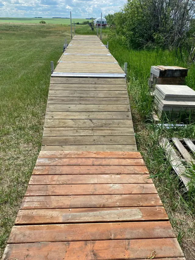 Aluminum Boat Dock made by Trembath Designs for Sale in Other in Swift Current - Image 6