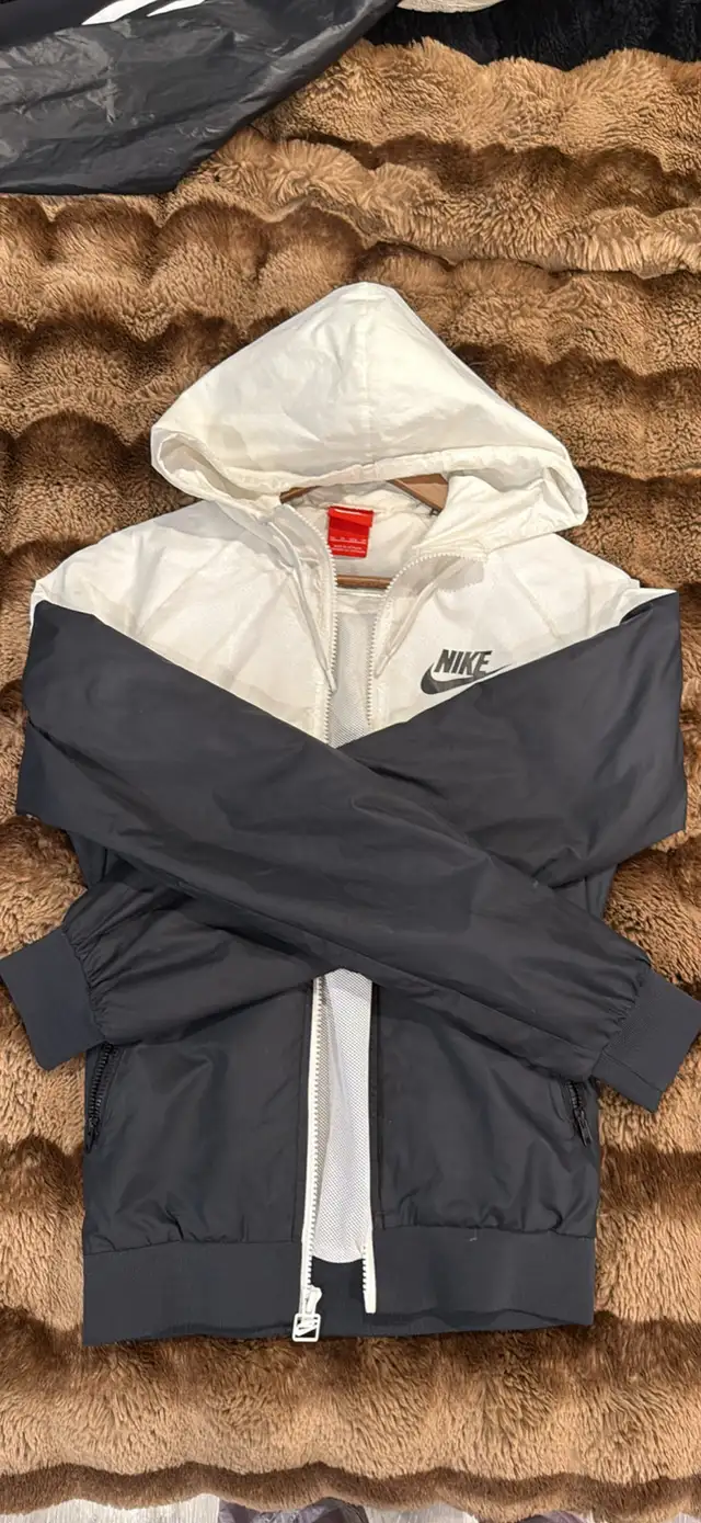 Women’s Jackets for Sale ! Need Gone! in Kids & Youth in City of Toronto - Image 4