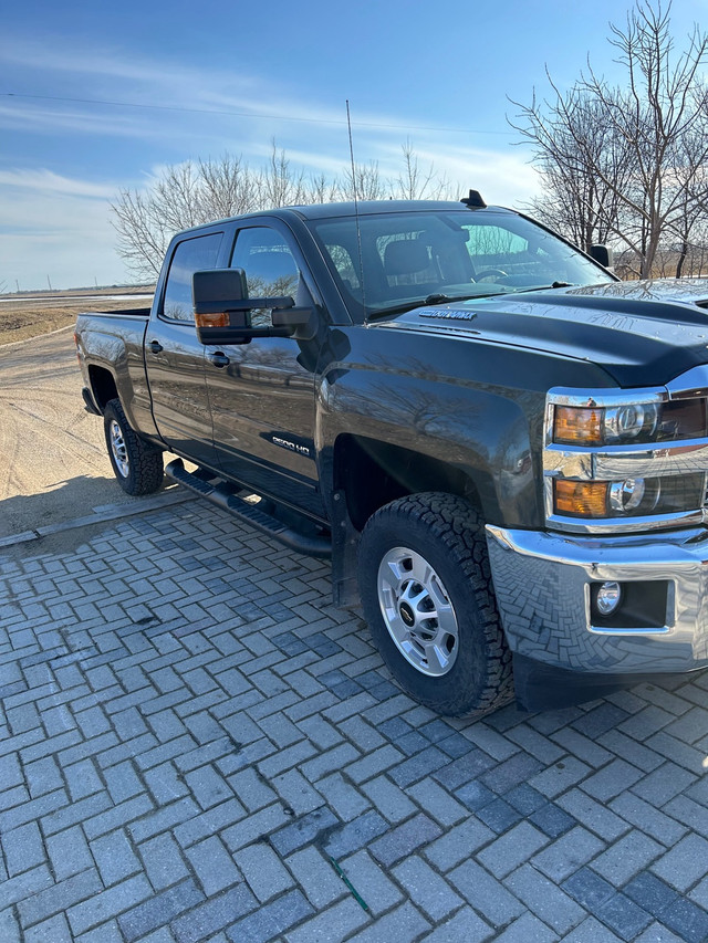 2019 Chevy 2500HD LT Duramax  in Cars & Trucks in Winnipeg - Image 4