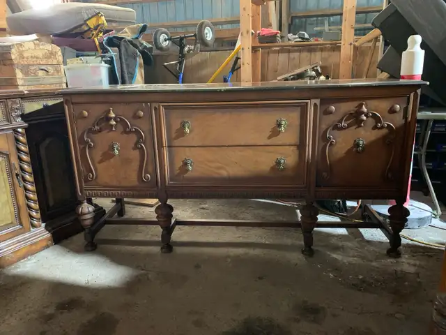 Vintage Wooden Cabinet in Hutches & Display Cabinets in Ottawa - Image 4