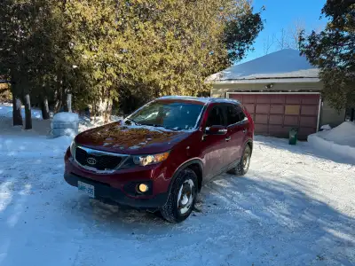 Looking to sell my 2012 KIA Sorento, a reliable SUV with a comfortable ride and ample space. This ve...