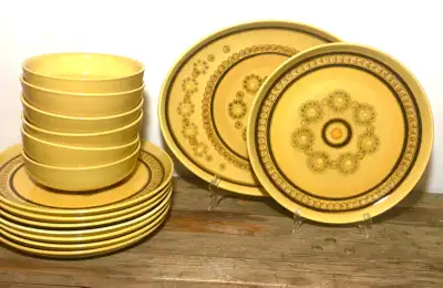 Vintage Franciscan Honeycomb stoneware dishes, View more