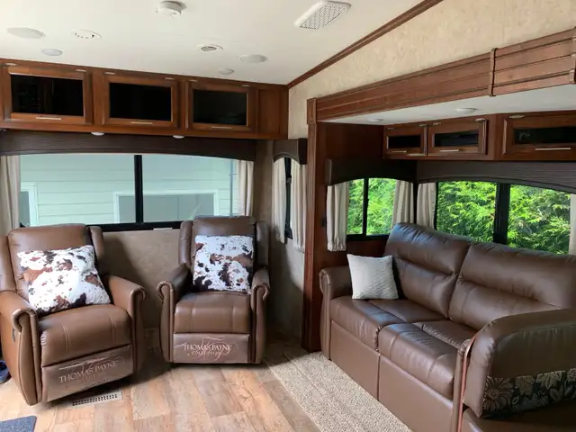2017 Jayco Eagle HT 26.5 RLDS in RVs & Motorhomes in Kitimat - Image 10