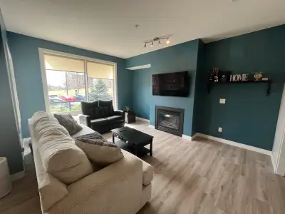 Bridgeland 1BR+Drn Groundfloor Downtown View