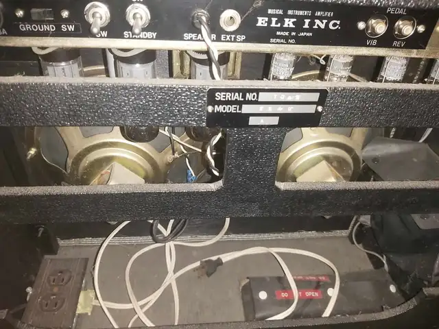 Elk ES-40 2x10 Tube Amplifier - 60s Point-to-Point Japan in Amps & Pedals in Kingston - Image 6