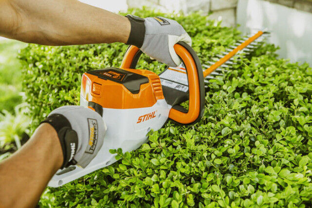 Stihl HSA 56 Lithium Ion Hedge Clipper Sale Kitchener Waterloo in Lawnmowers & Leaf Blowers in Kitchener / Waterloo