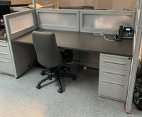 Office Cubicles / Bureaux Cubicules