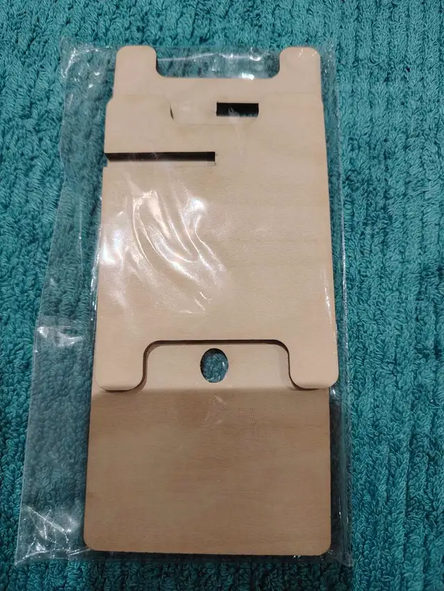 Beehive Cell Phone Stand63417635972867124
