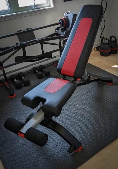 BowFlex 5.1S Banc de musculation ajustable. ** Argent comptant seulement, aucune livraison.