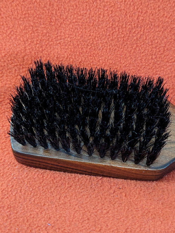 Soft-bristle Stylize hair brush with 1 inch bristles in Health & Special Needs in Edmonton - Image 4