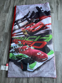 Sac de couchage/ sleeping bac les bagnoles ( cars) 