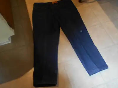 1-PANTALON-JEAN BLEU,LEVI STRAUSS,GRANDEUR 42,ETAT=NEUF., View more