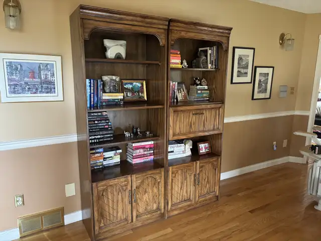 Book case in Bookcases & Shelving Units in Edmonton - Image 3