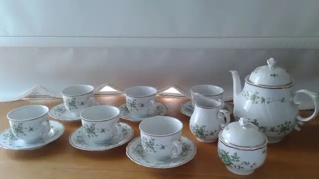 Exclusive Hungary Hollóháza 17 piece fine porcelain set62863271550339122