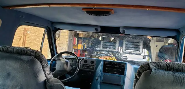 1992 chevrolet g20 5.762937537468161122