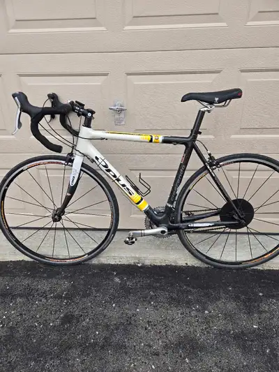 Opus Crescendo carbon fiber road bike, View more