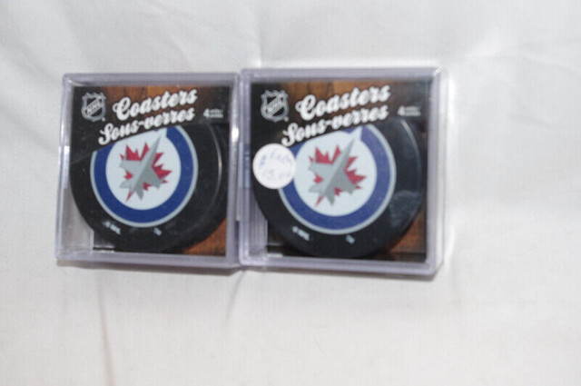 2 ensembles de sous-verres Rondelles de hockey Jets de Winnipeg dans Art et objets de collection  à Laval/Rive Nord