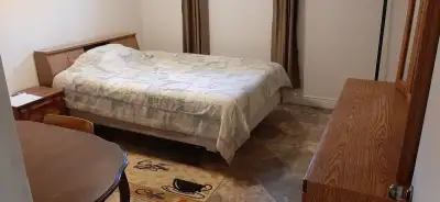 $1075/mo. All Inclusive. Large furnished room available in Oliver for one working person in a large...