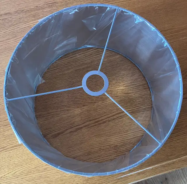 Abat-jour gris neuf in Indoor Lighting & Fans in Gatineau - Image 3