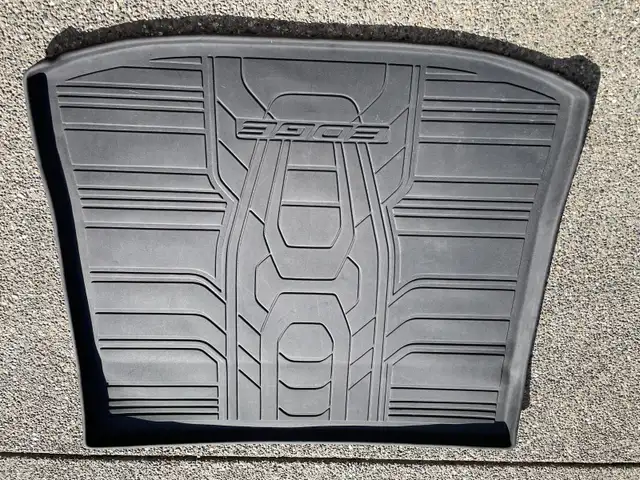  Ford edge from 2015 to 2024.  in Other Parts & Accessories in Nanaimo - Image 2