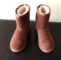 Lamo Sheepskin Girls’ Classic 8 cm Boot. Chestnut - Size 2