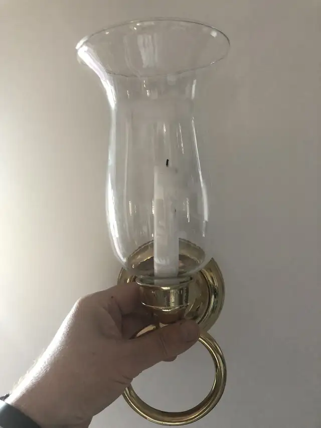 Brass candle holder sconce  in Home Décor & Accents in Ottawa - Image 3