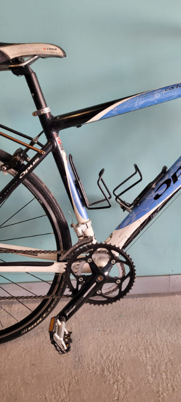 Opus Cantate XS aluminum/carbon bike in very good condition dans De route  à Ouest de l’Île - Image 4