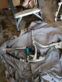 Norco Team DH Bike Frame - FOX DHX Rear Shock