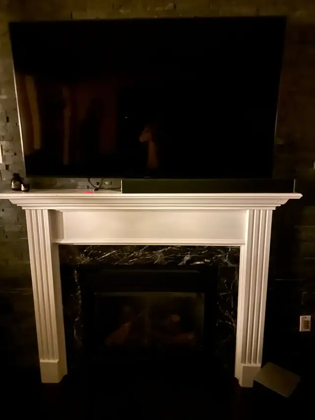 SONY 4K TV - Mint in TVs in Oakville / Halton Region - Image 3