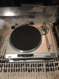 Technics SL-QX300 (Metal Table)