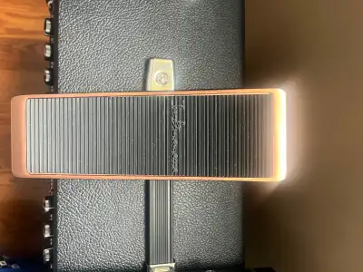 Dunlop crybaby Joe bonomassa wah pedal, View more