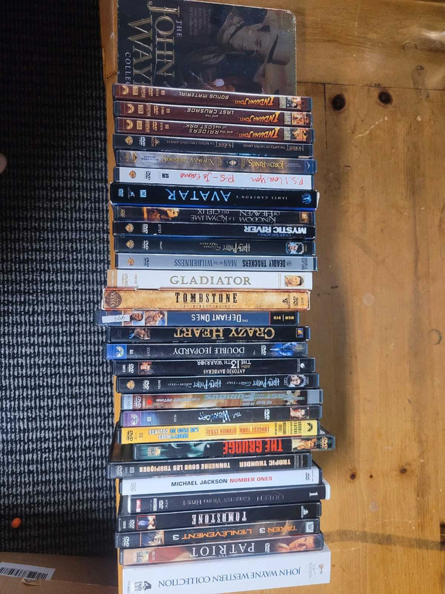 30 dvds w/ box sets in CDs, DVDs & Blu-ray in Leamington