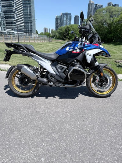 Selling my 2024 BMW Trophy R1300GS as equipped. Only 7067 Kms (and counting) in mint condition. Neve...