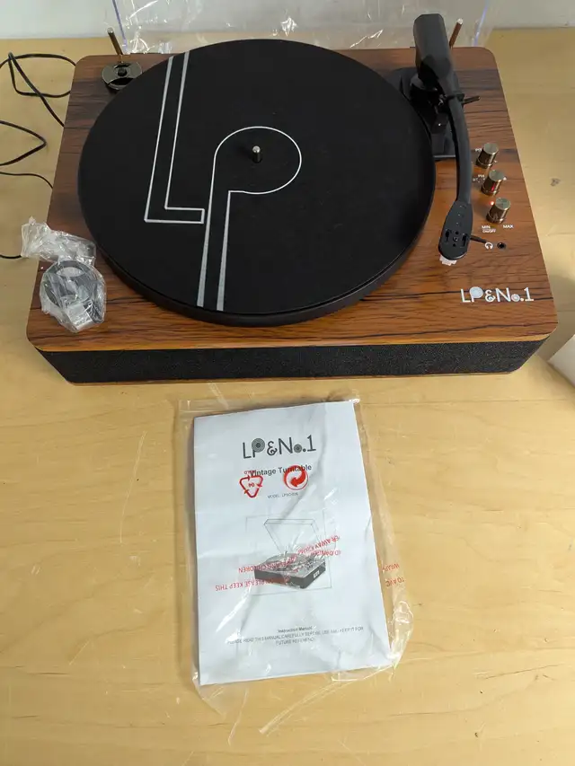 Wireless Turntable with Built-in Speakers & USB - Vintage LP Pla in General Electronics in Mississauga / Peel Region - Image 11